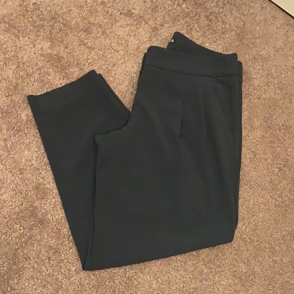 Express dress pants. Lightly worn. Sz 2